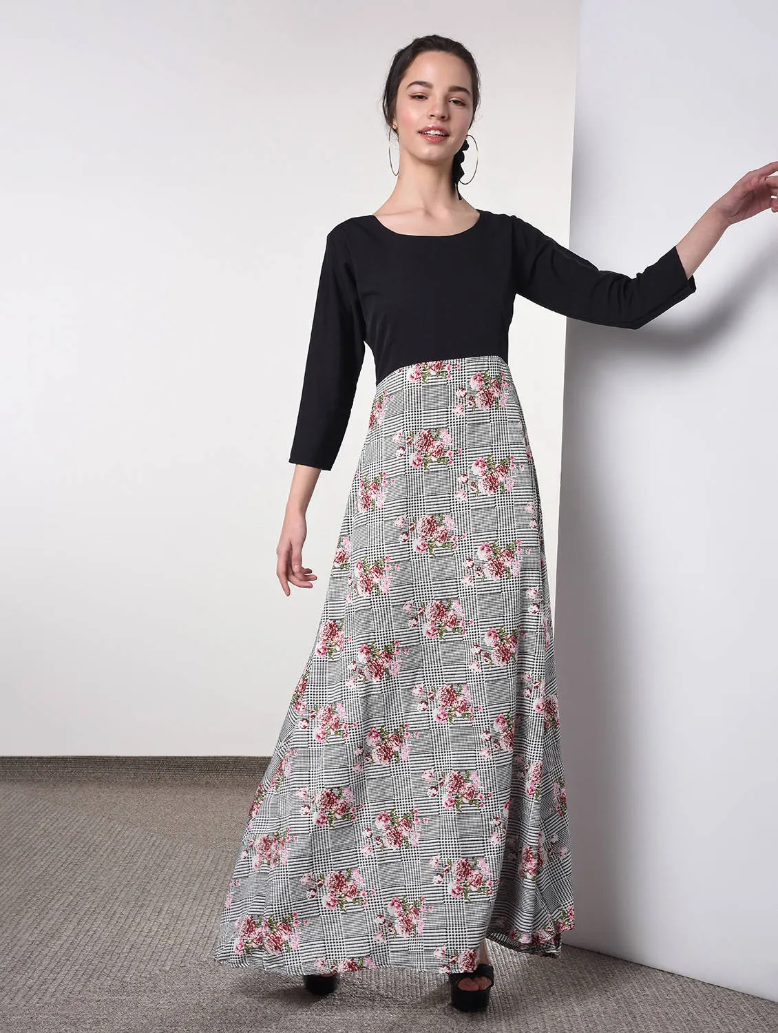 Black body printed maxi dress