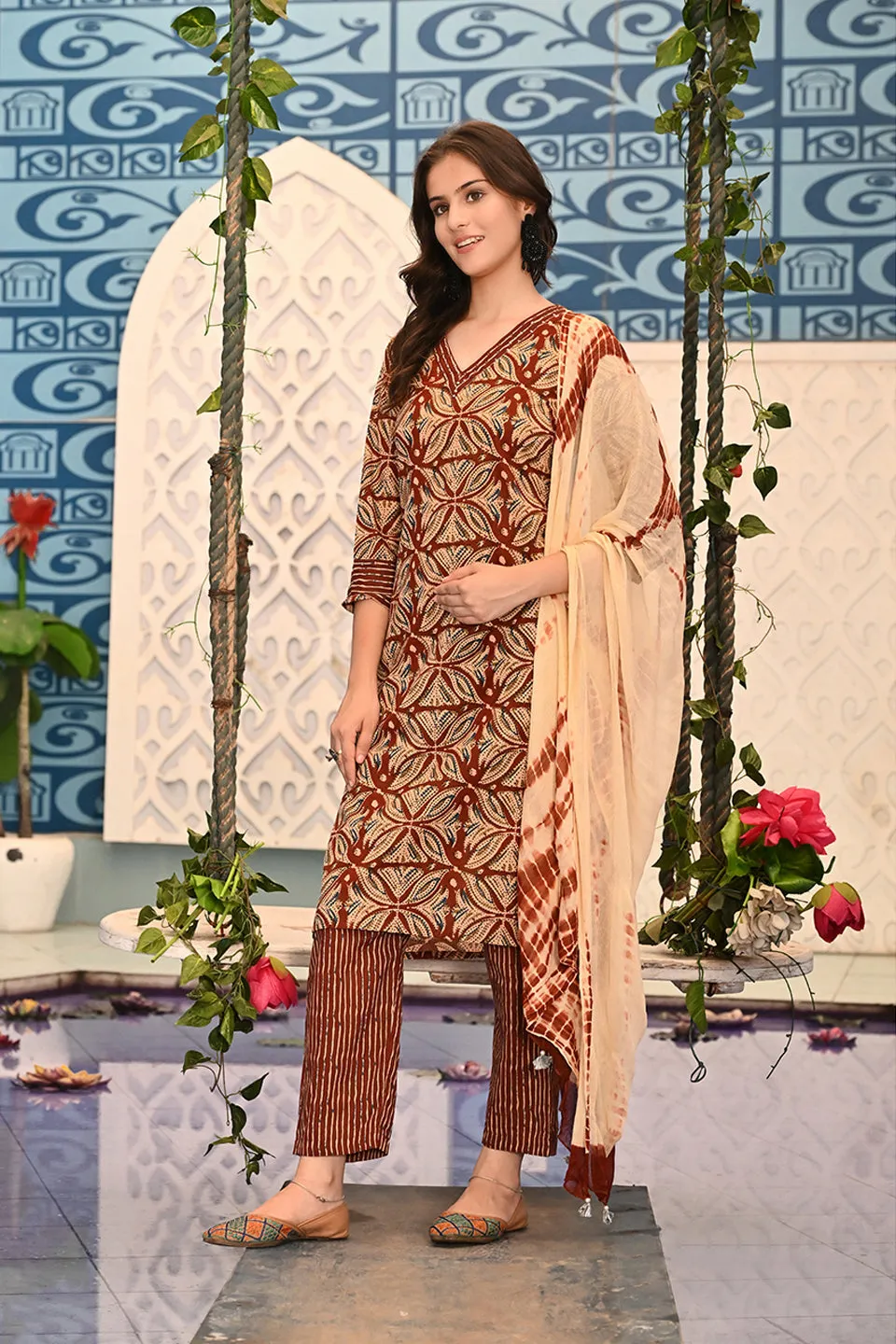 Earthy Kurta Pant Dupatta Set