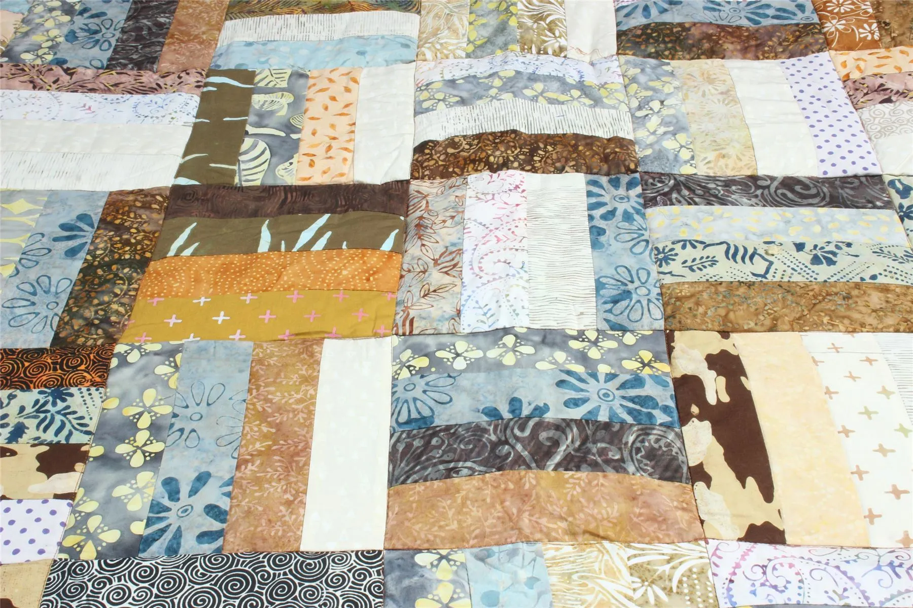 Handmade Quilted Patchwork Batik Printed Bedspread