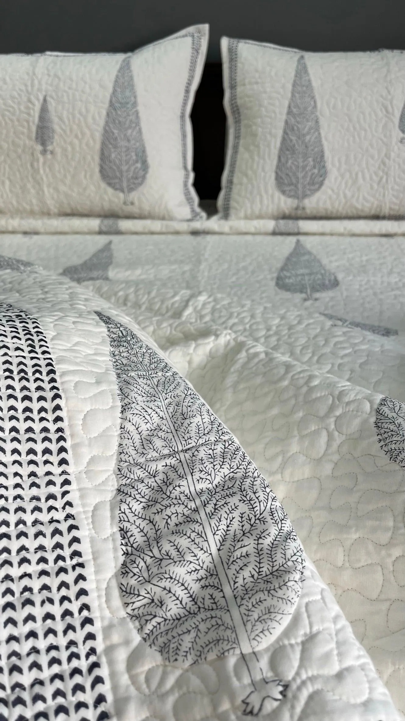 Serene Cypress Quilted bedcover : Tranquil Retreat
