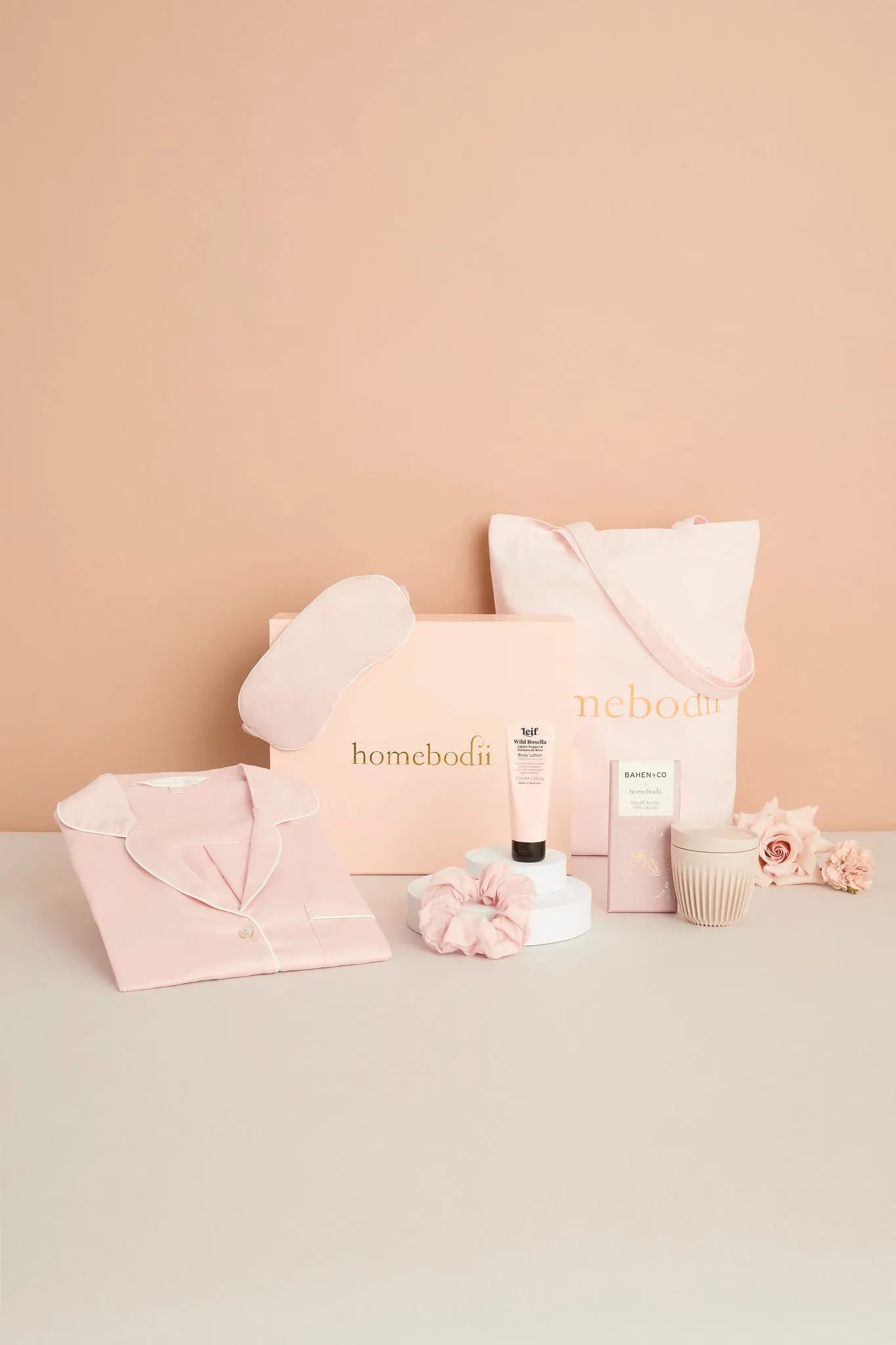 She's Sustainable Eva Pyjama Hamper - Blush